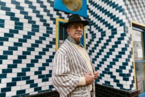 Exposição Fotográfica “Envelhecer Sem Vergonha e com Orgulho” – Celebrando o Orgulho e a Diversidade LGBT+